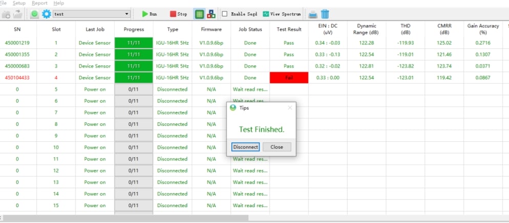SmartSolo software displays test results for seismometer nodes, showing pass/fail status and performance data.